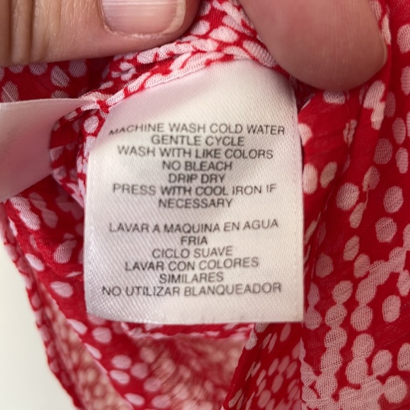 Jones New York Signature Red with White Polka Dots Sleeveless Ruffle Top - Picture 4 of 8